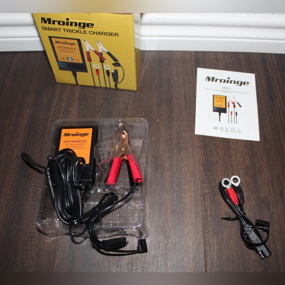 Mroinge Smart Trickle Charger/cable - Picture 2 of 4